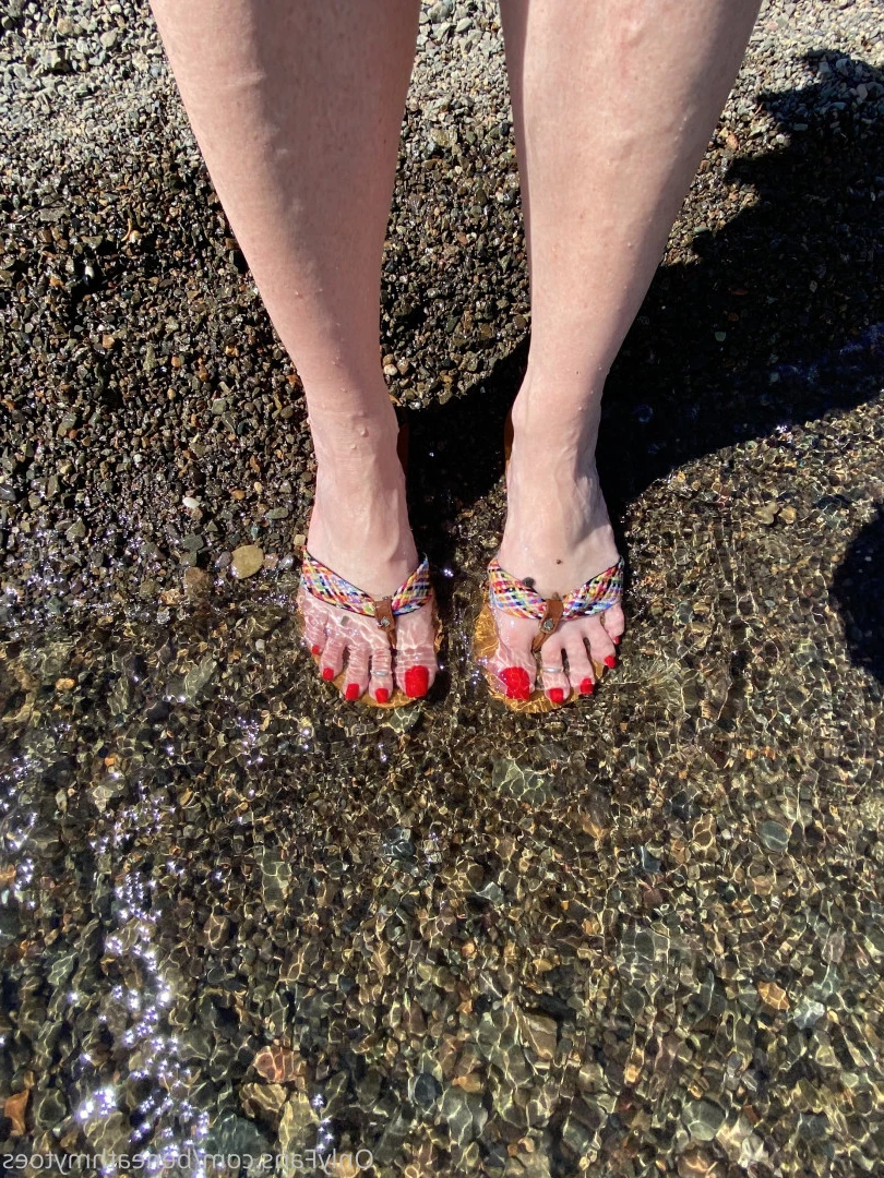 beneathmytoes Onlyfans leaked photo 7448355 on Hotleaks.tv