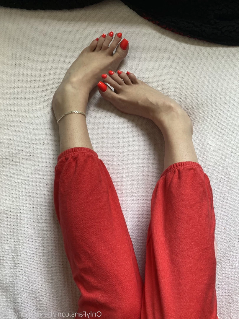 beneathmytoes Onlyfans leaked photo 7450071 on Hotleaks.tv