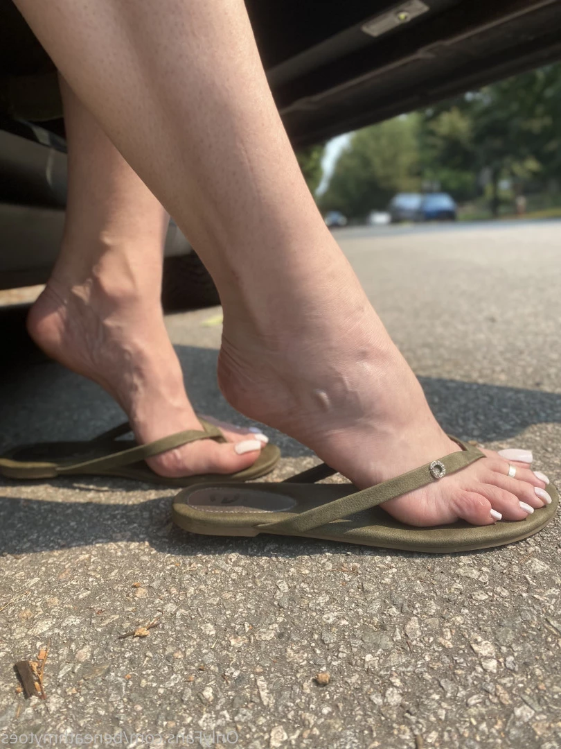 beneathmytoes Onlyfans leaked photo 7450925 on Hotleaks.tv