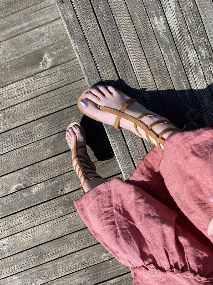 beneathmytoes Onlyfans leaked photo 7451222 on Hotleaks.tv
