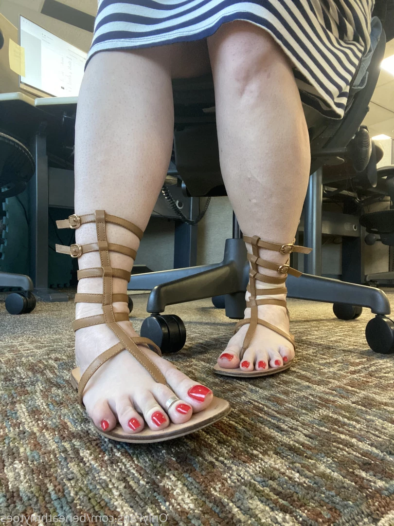 beneathmytoes Onlyfans leaked photo 7452268 on Hotleaks.tv