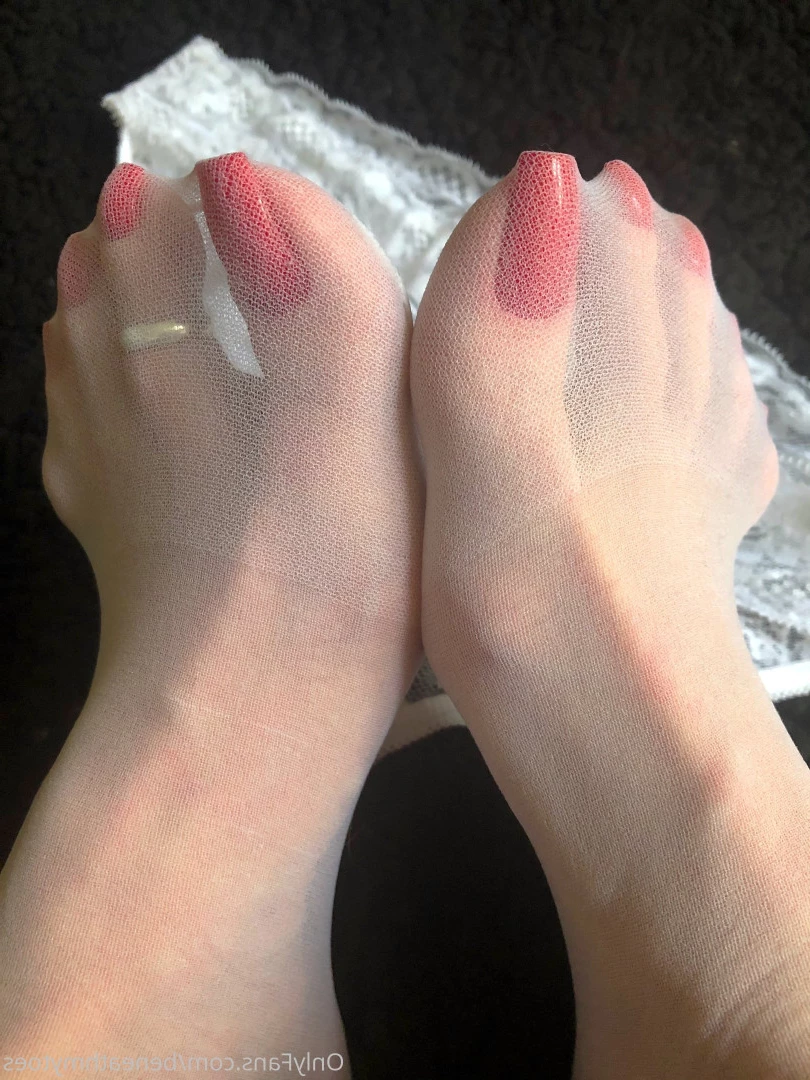 beneathmytoes Onlyfans leaked photo 7455879 on Hotleaks.tv