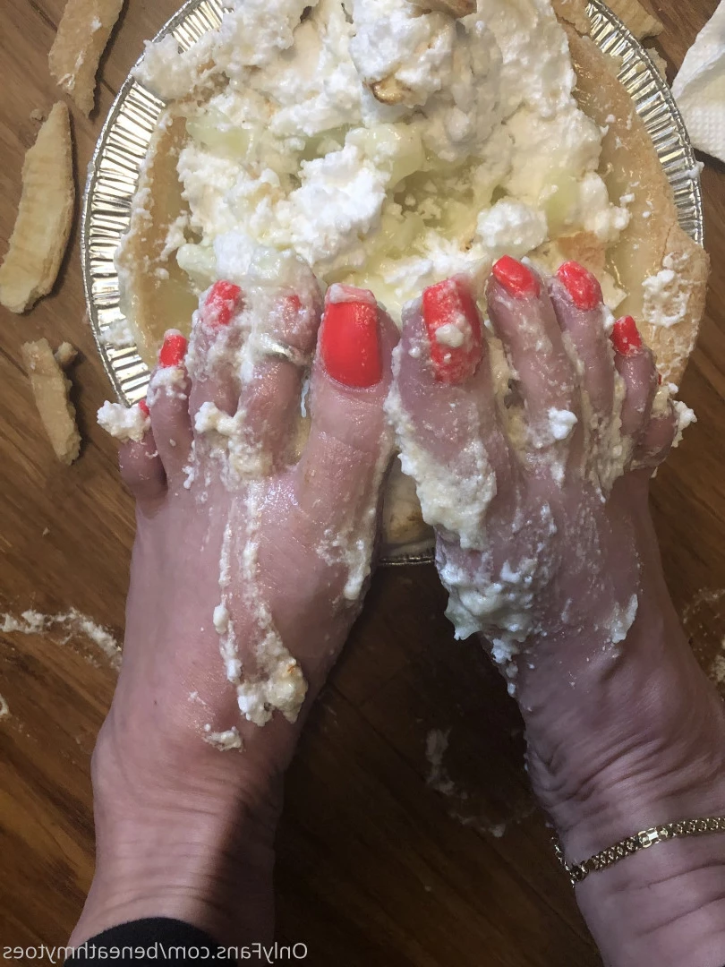 beneathmytoes Onlyfans leaked photo 7459487 on Hotleaks.tv