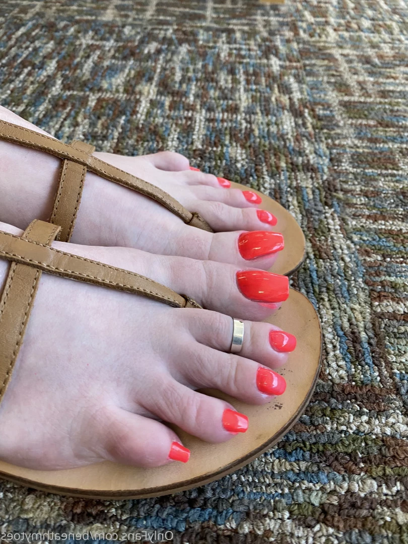 beneathmytoes Onlyfans leaked photo 7460959 on Hotleaks.tv