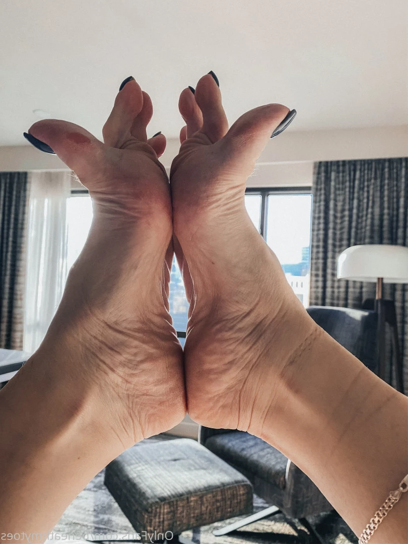 beneathmytoes Onlyfans leaked photo 7462660 on Hotleaks.tv