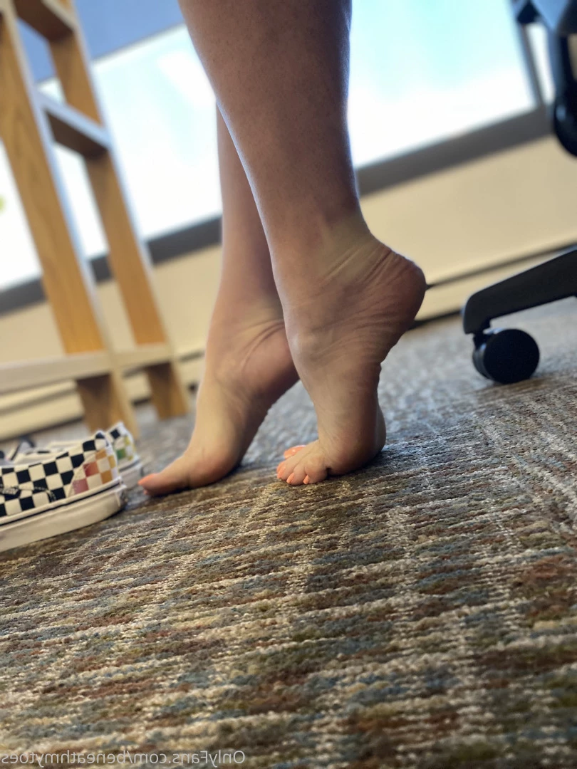 beneathmytoes Onlyfans leaked photo 7464347 on Hotleaks.tv