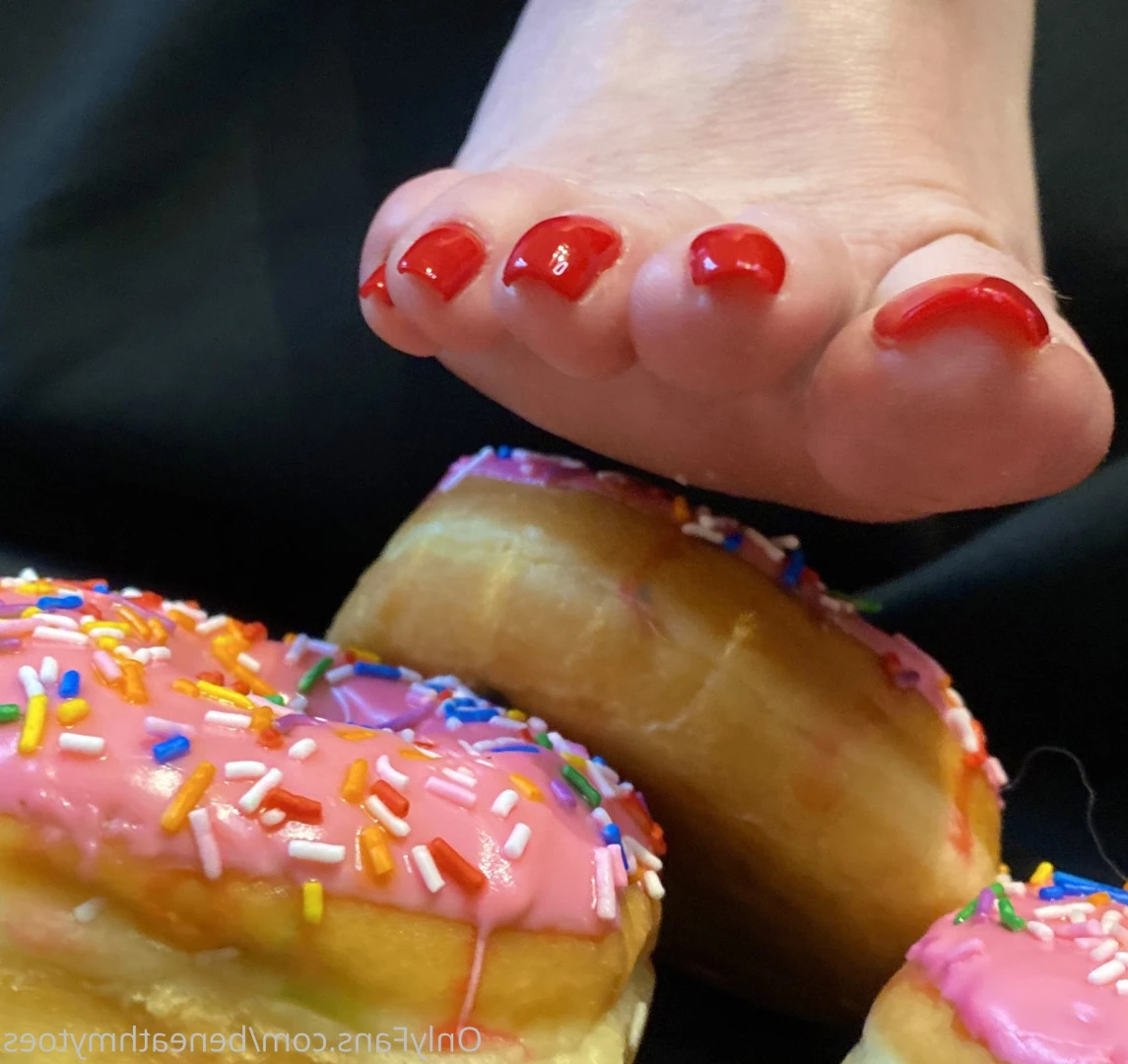 beneathmytoes Onlyfans leaked photo 7465332 on Hotleaks.tv