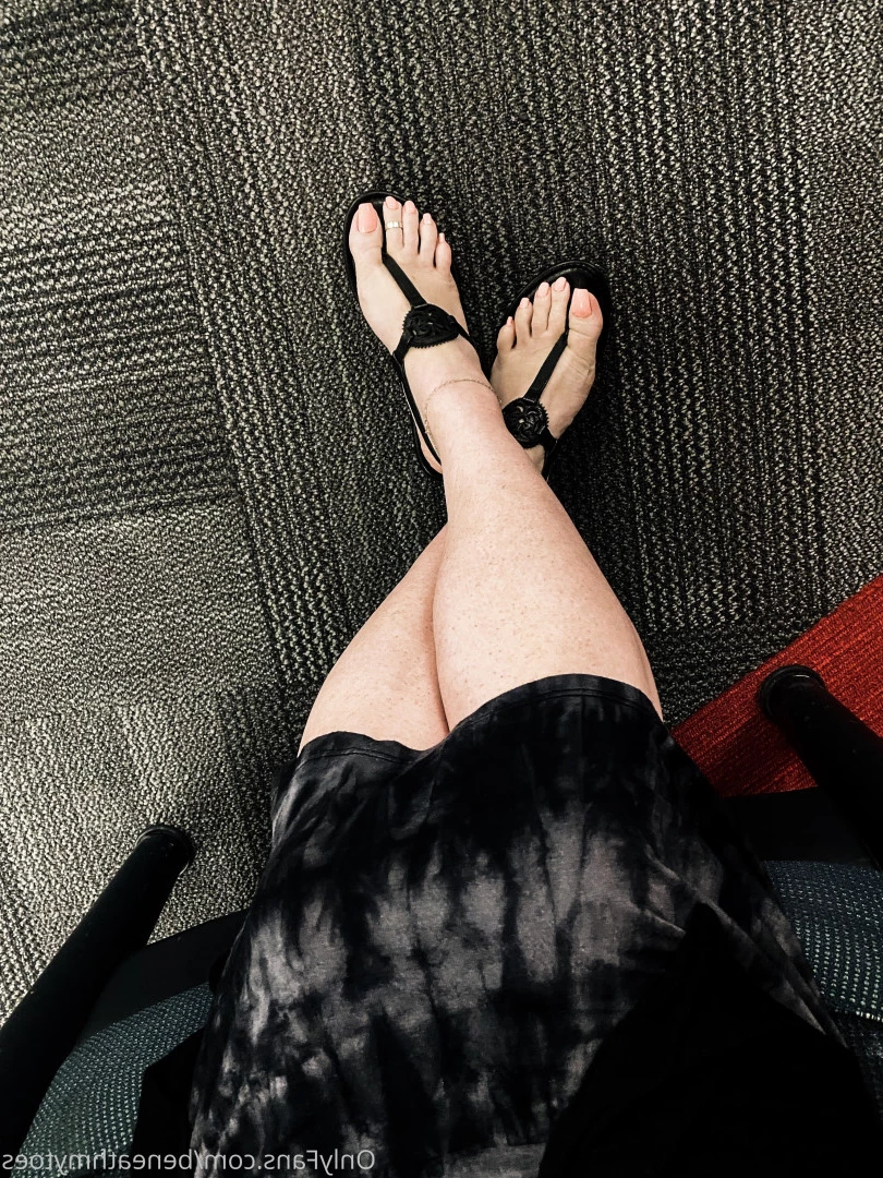 beneathmytoes Onlyfans leaked photo 7466420 on Hotleaks.tv