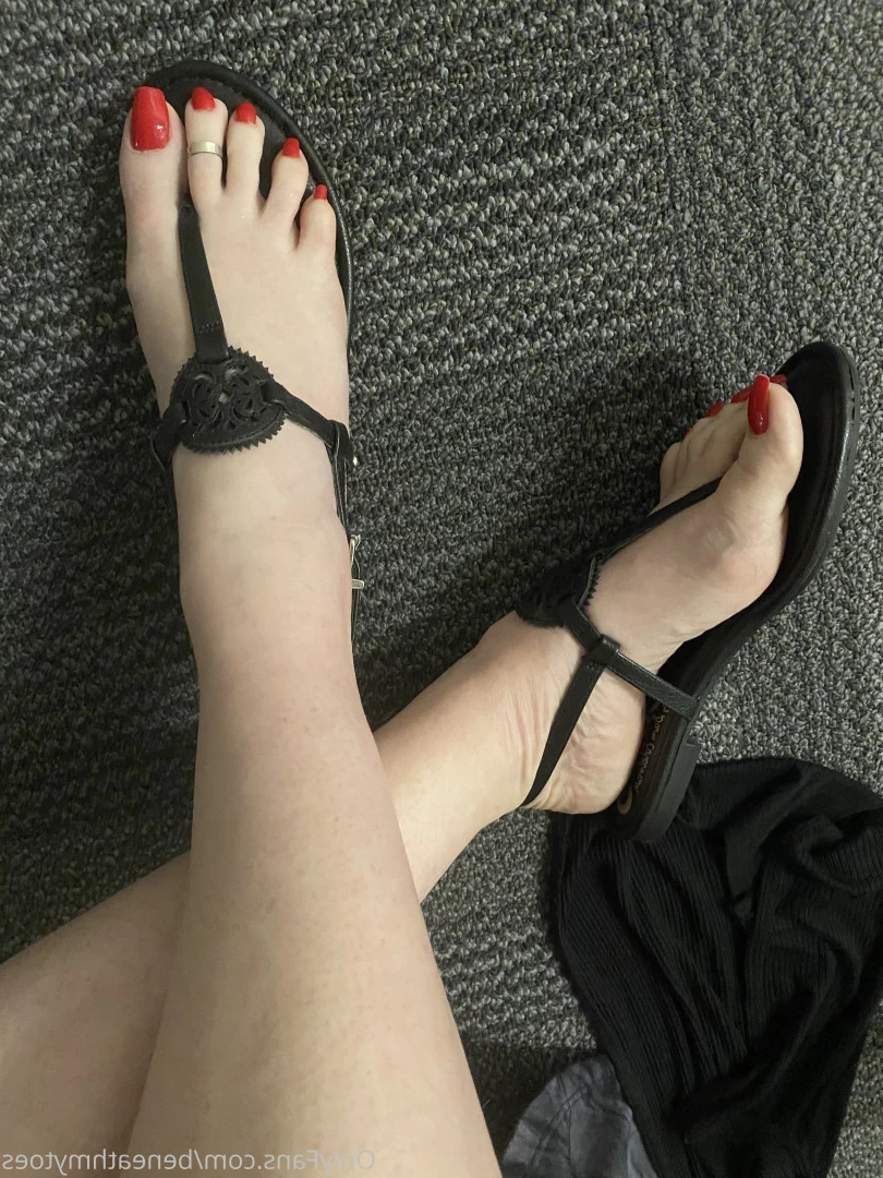 beneathmytoes Onlyfans leaked photo 7467828 on Hotleaks.tv