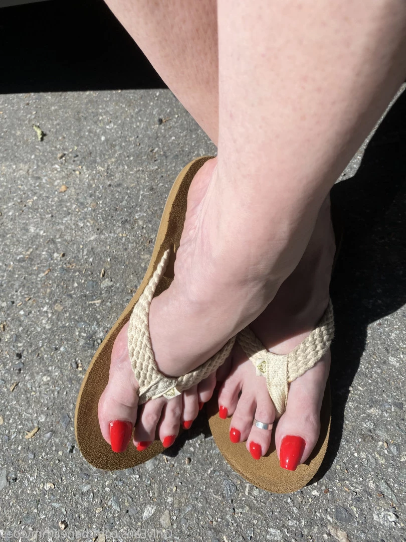 beneathmytoes Onlyfans leaked photo 7468452 on Hotleaks.tv