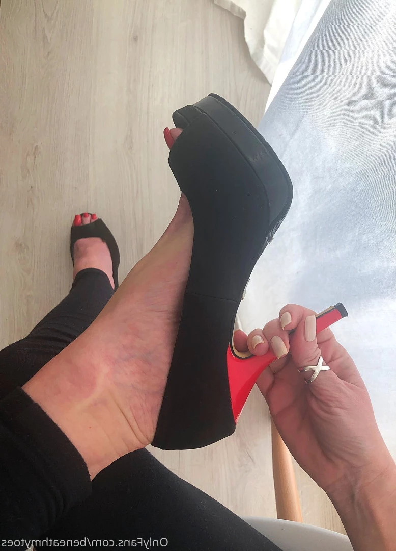 beneathmytoes Onlyfans leaked photo 7468678 on Hotleaks.tv
