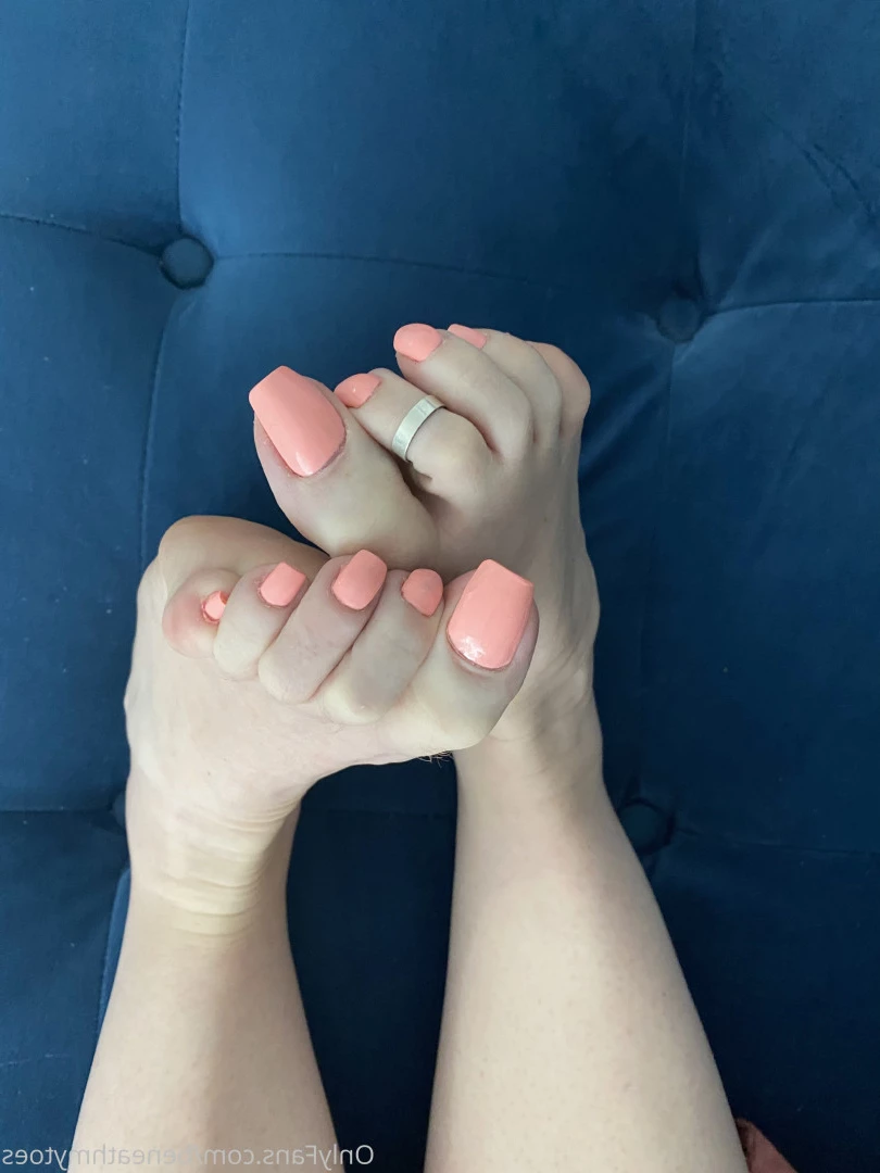 beneathmytoes Onlyfans leaked photo 7469754 on Hotleaks.tv