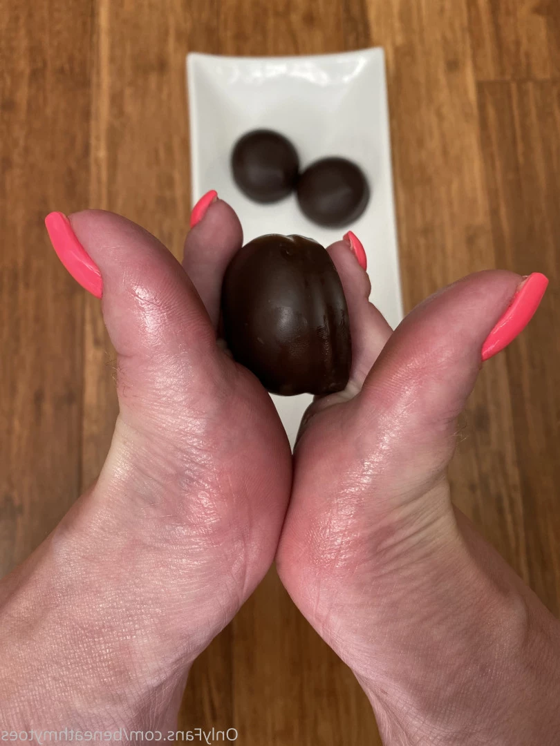 beneathmytoes Onlyfans leaked photo 7469996 on Hotleaks.tv