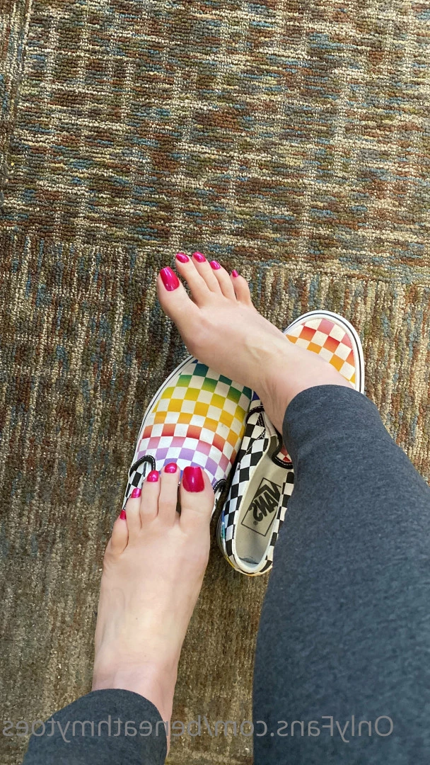 beneathmytoes Onlyfans leaked photo 7477237 on Hotleaks.tv