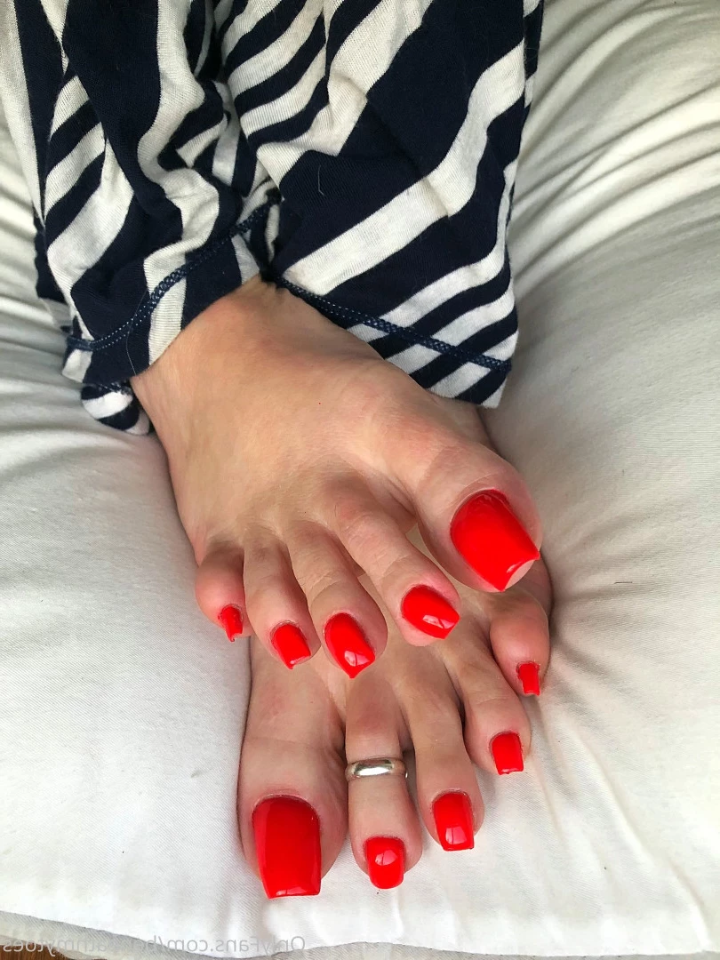 beneathmytoes Onlyfans leaked photo 7480018 on Hotleaks.tv