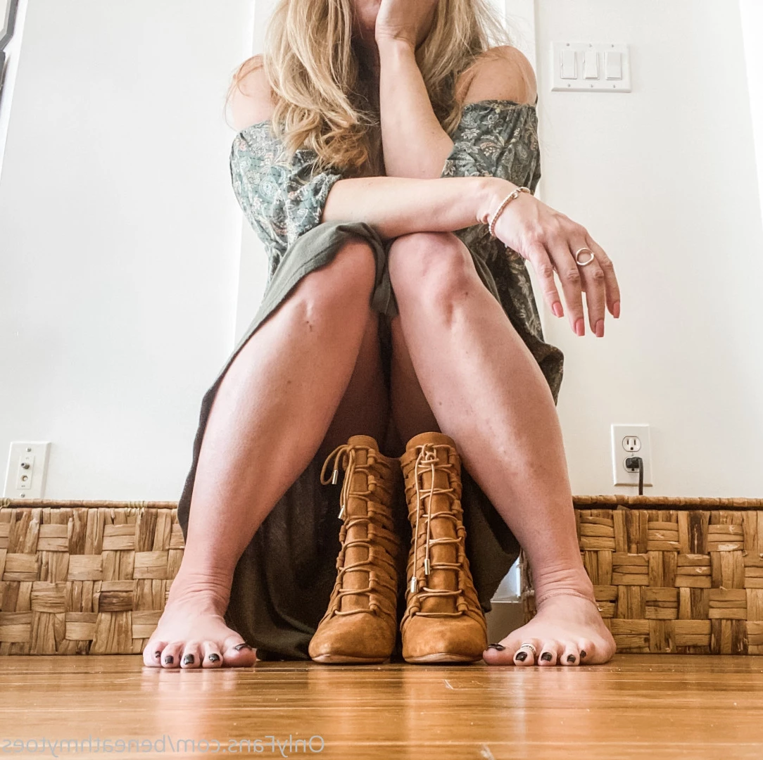 beneathmytoes Onlyfans leaked photo 7480173 on Hotleaks.tv