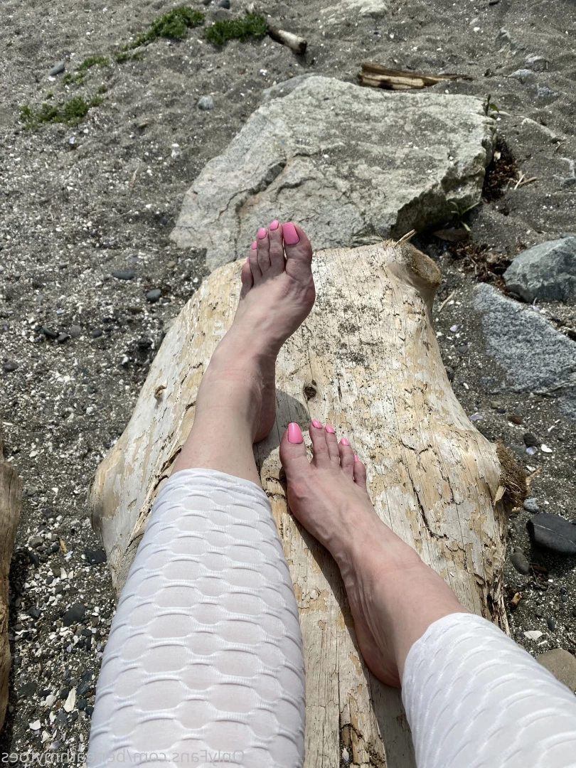 beneathmytoes Onlyfans leaked photo 7482116 on Hotleaks.tv