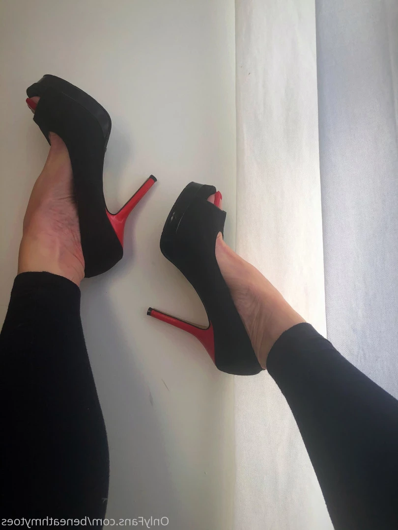 beneathmytoes Onlyfans leaked photo 7485179 on Hotleaks.tv
