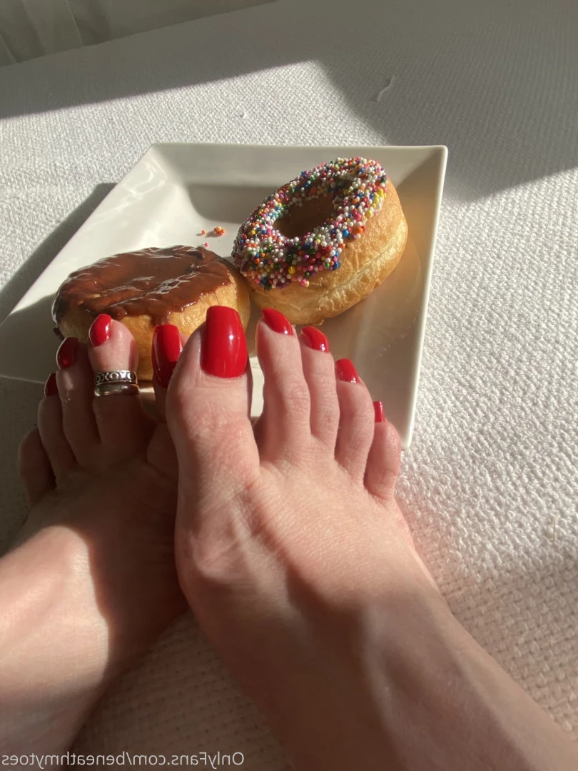 beneathmytoes Onlyfans leaked photo 7485762 on Hotleaks.tv