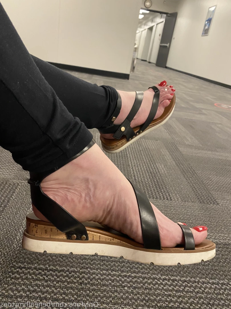 beneathmytoes Onlyfans leaked photo 7488302 on Hotleaks.tv