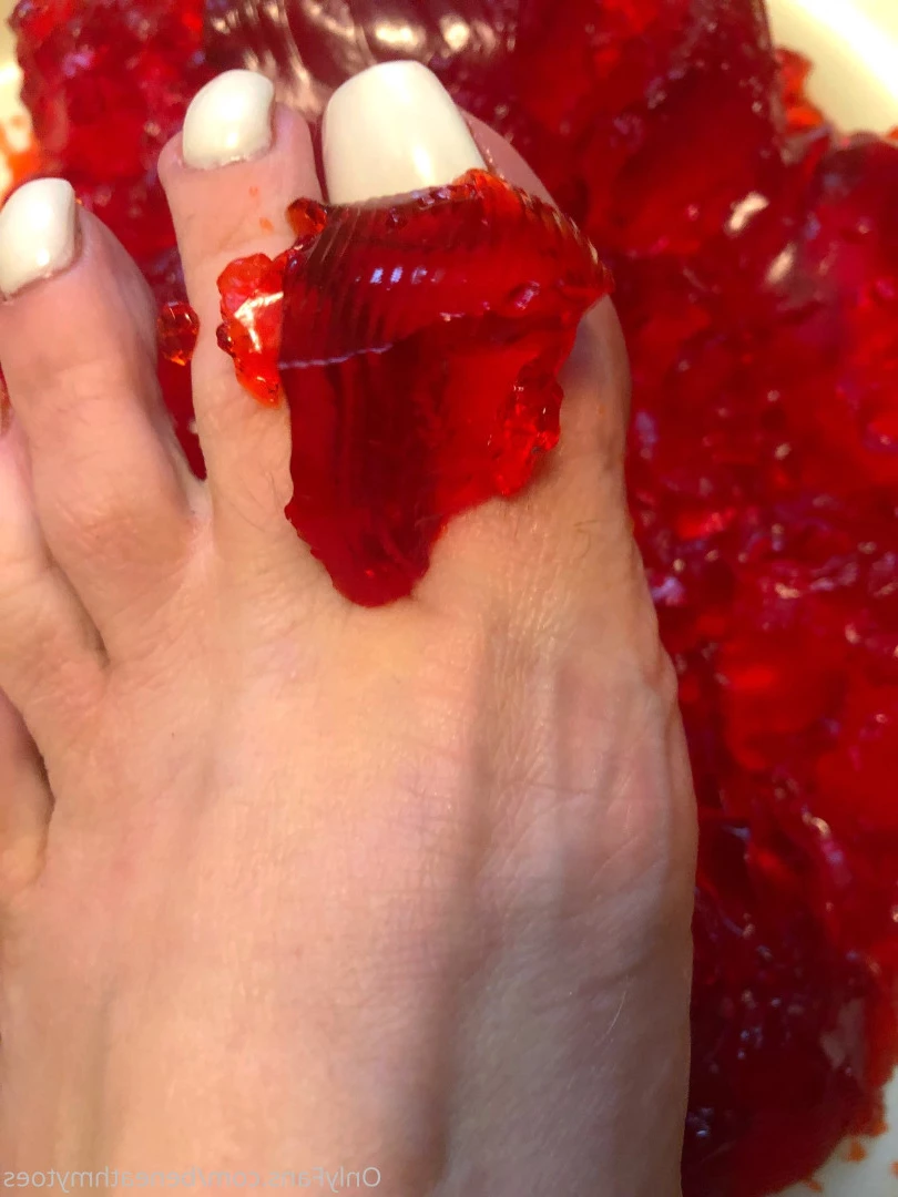 beneathmytoes Onlyfans leaked photo 7492515 on Hotleaks.tv