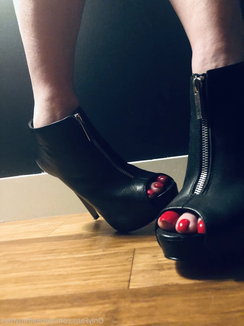 beneathmytoes Onlyfans leaked photo 7493915 on Hotleaks.tv