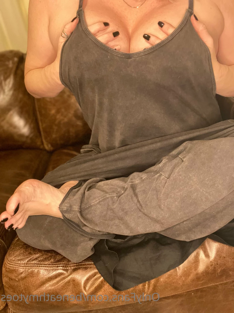 beneathmytoes Onlyfans leaked photo 7497148 on Hotleaks.tv