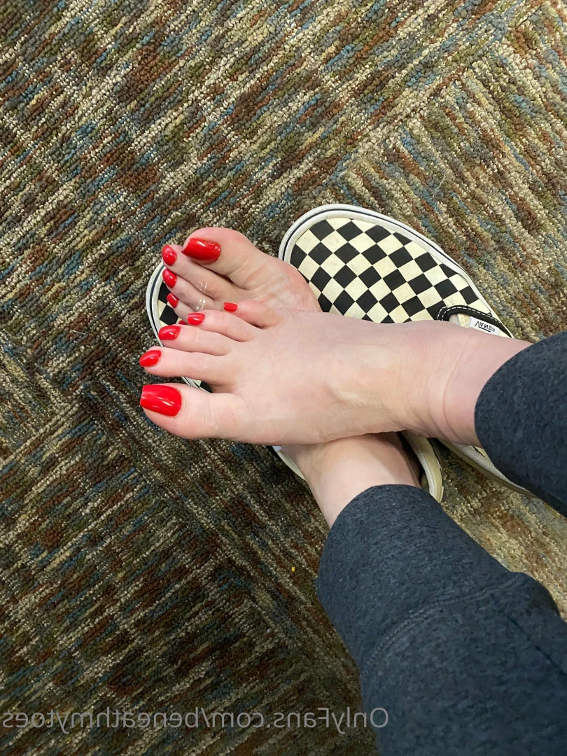 beneathmytoes Onlyfans leaked photo 7497406 on Hotleaks.tv