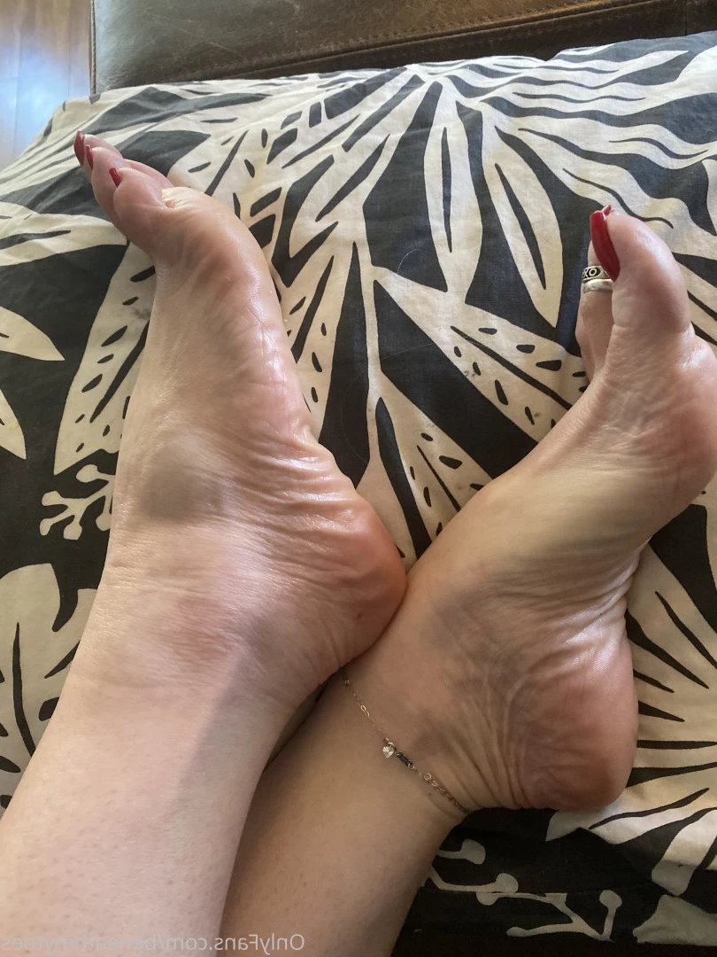 beneathmytoes Onlyfans leaked photo 7500484 on Hotleaks.tv