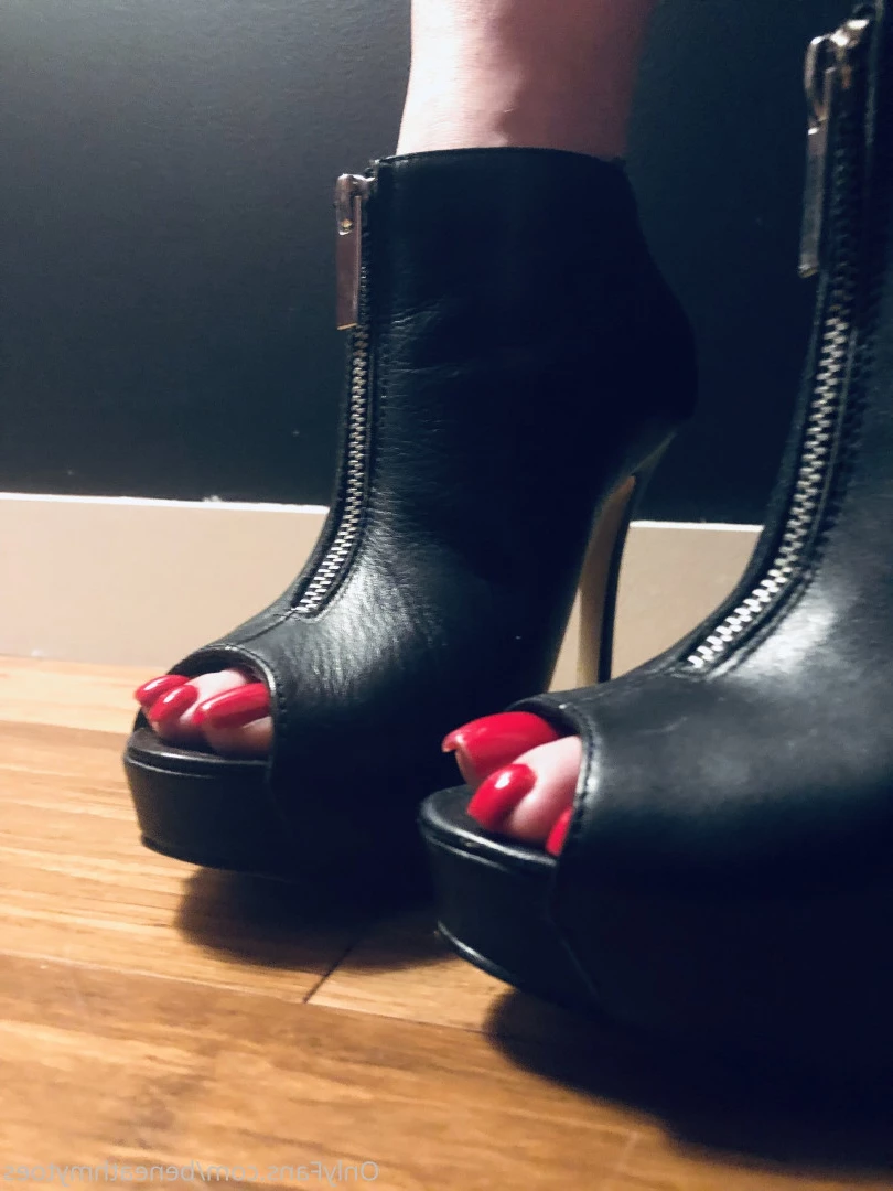beneathmytoes Onlyfans leaked photo 7505104 on Hotleaks.tv