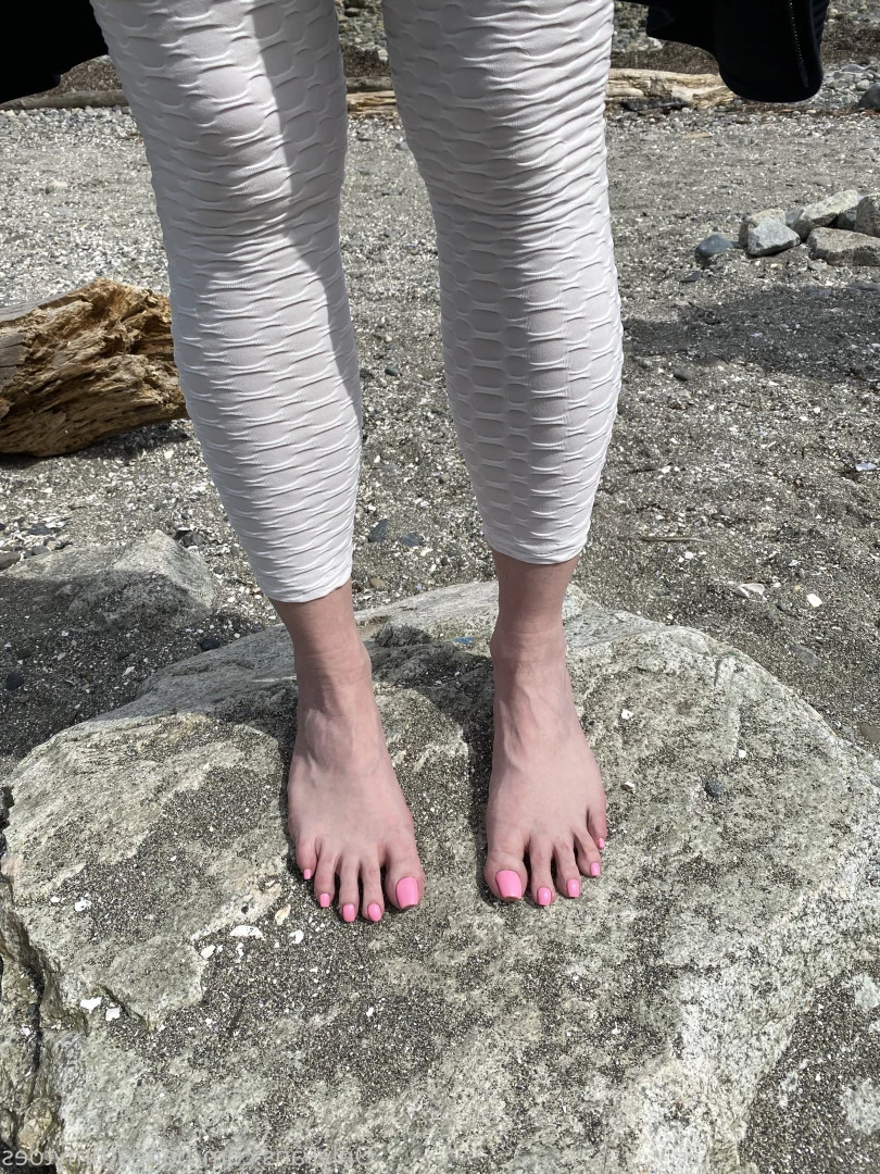 beneathmytoes Onlyfans leaked photo 7512560 on Hotleaks.tv