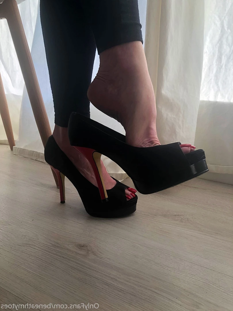beneathmytoes Onlyfans leaked photo 7513886 on Hotleaks.tv