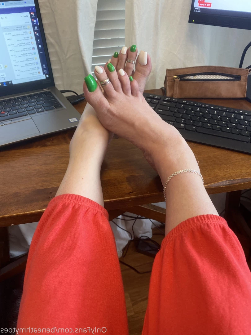 beneathmytoes Onlyfans leaked photo 7517904 on Hotleaks.tv