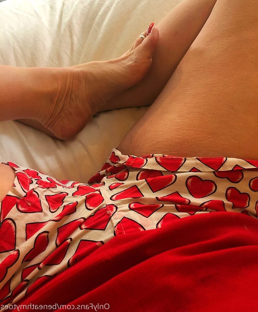 beneathmytoes Onlyfans leaked photo 7518815 on Hotleaks.tv