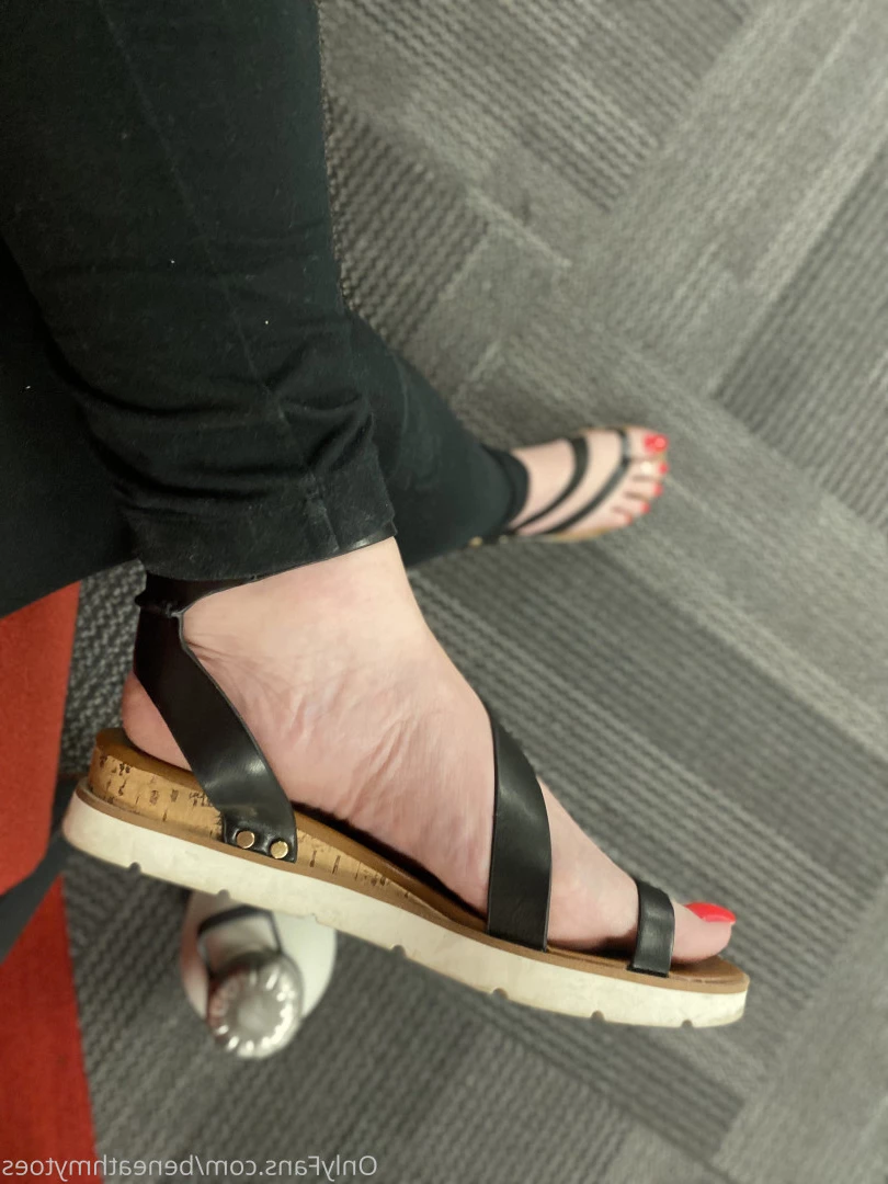 beneathmytoes Onlyfans leaked photo 7519213 on Hotleaks.tv