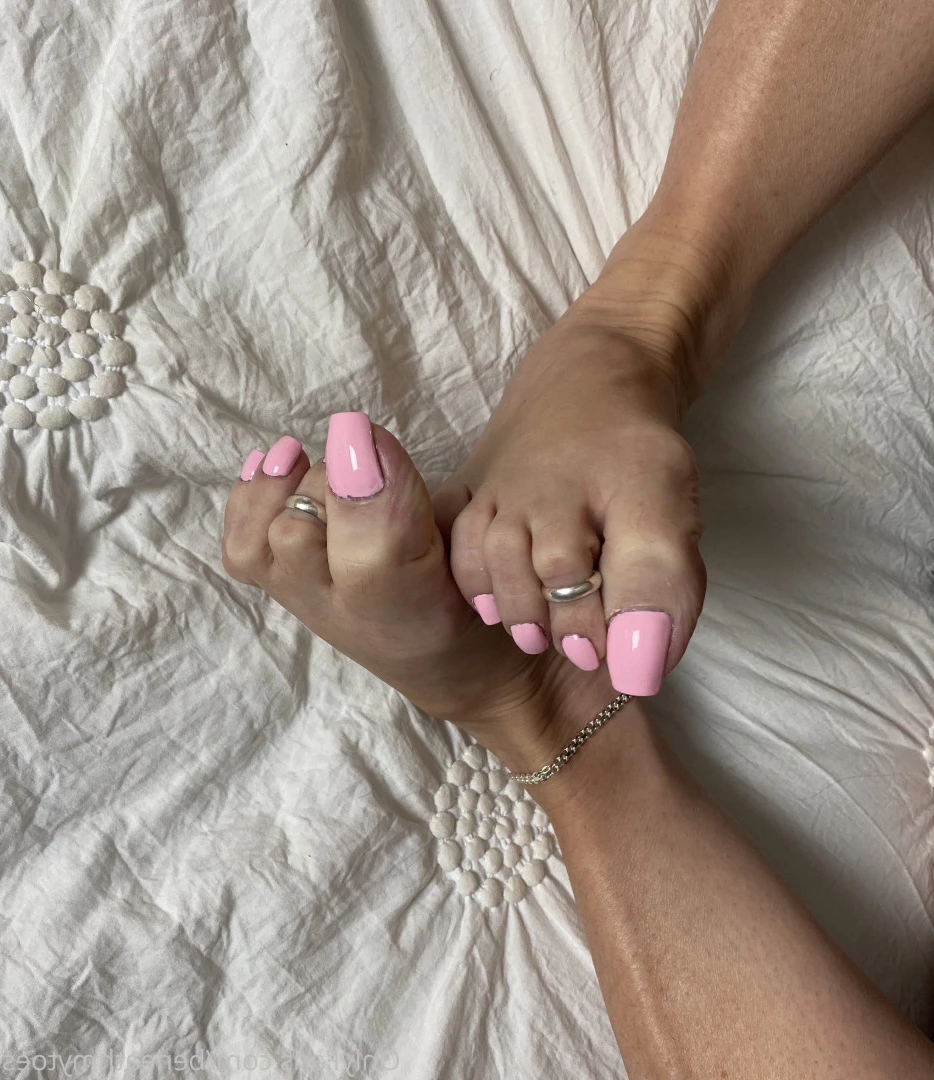 beneathmytoes Onlyfans leaked photo 7526125 on Hotleaks.tv