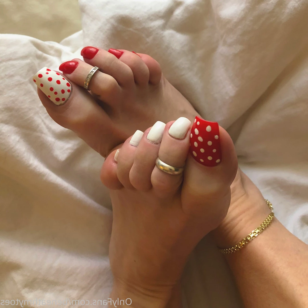 beneathmytoes Onlyfans leaked photo 7526759 on Hotleaks.tv