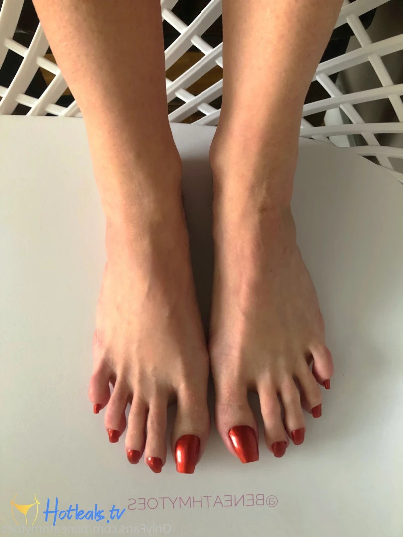 beneathmytoes Onlyfans leaked photo 7528422 on Hotleaks.tv