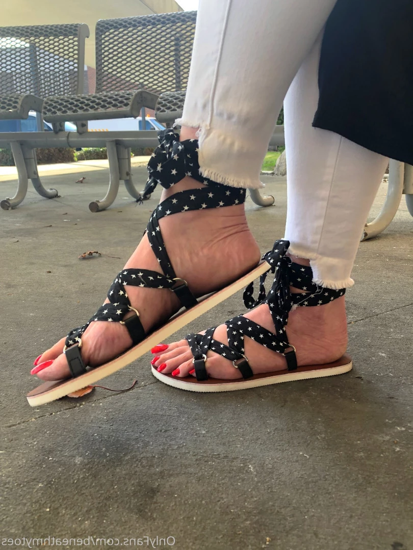 beneathmytoes Onlyfans leaked photo 7528710 on Hotleaks.tv