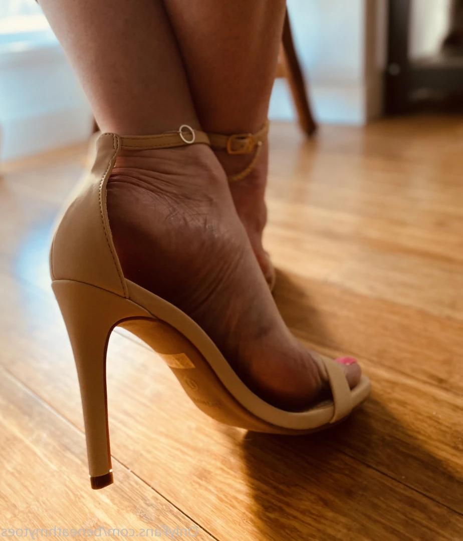 beneathmytoes Onlyfans leaked photo 7528763 on Hotleaks.tv