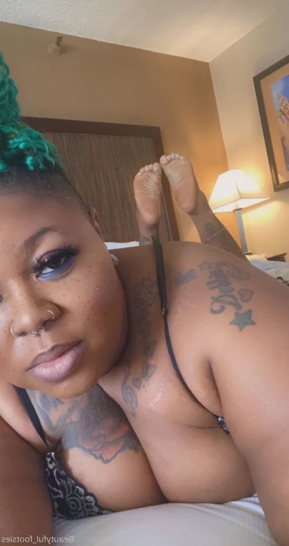 beautyful_footsies [ bfootsies ] Onlyfans leaked photo 6436262 on Hotleaks.tv