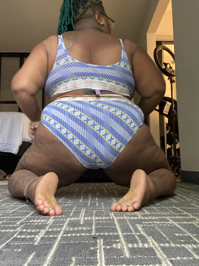 beautyful_footsies [ bfootsies ] Onlyfans leaked photo 6436913 on Hotleaks.tv