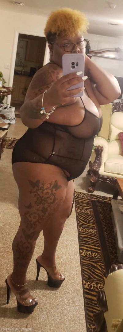 beautyful_footsies [ bfootsies ] Onlyfans leaked photo 6442519 on Hotleaks.tv