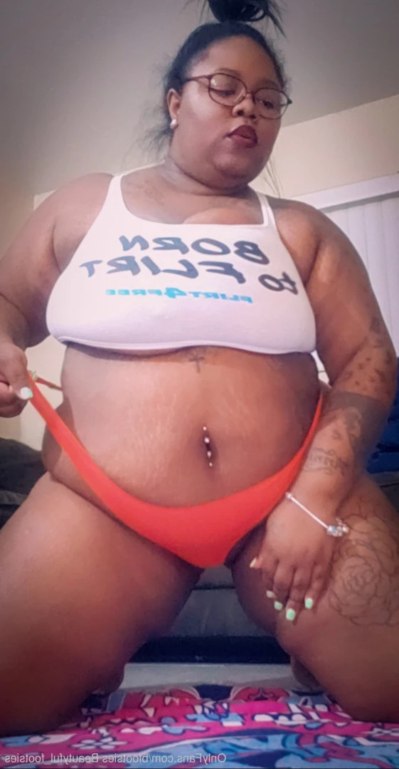 beautyful_footsies [ bfootsies ] Onlyfans leaked photo 6443924 on Hotleaks.tv