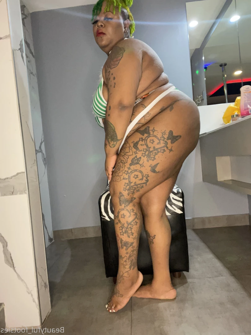 beautyful_footsies [ bfootsies ] Onlyfans leaked photo 6444405 on Hotleaks.tv