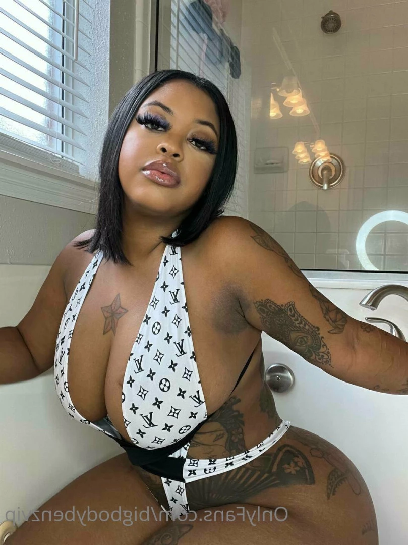 Your princess [ bigbodybenzvip ] Onlyfans leaked photo 7638159 on Hotleaks.tv