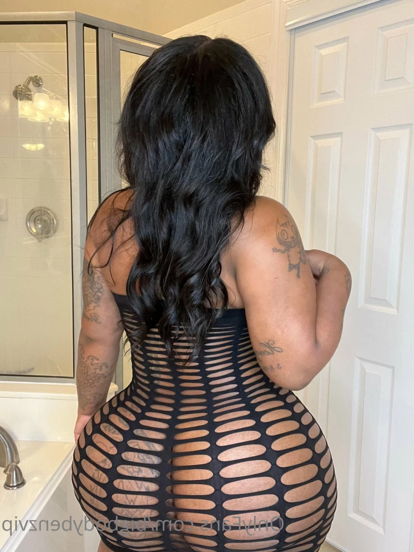 Your princess [ bigbodybenzvip ] Onlyfans leaked photo 9299949 on Hotleaks.tv