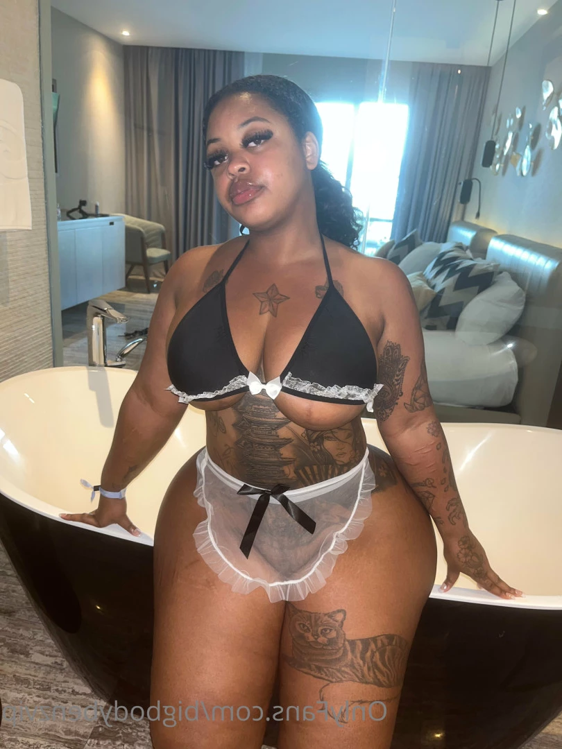 Your princess [ bigbodybenzvip ] Onlyfans leaked photo 9300166 on Hotleaks.tv