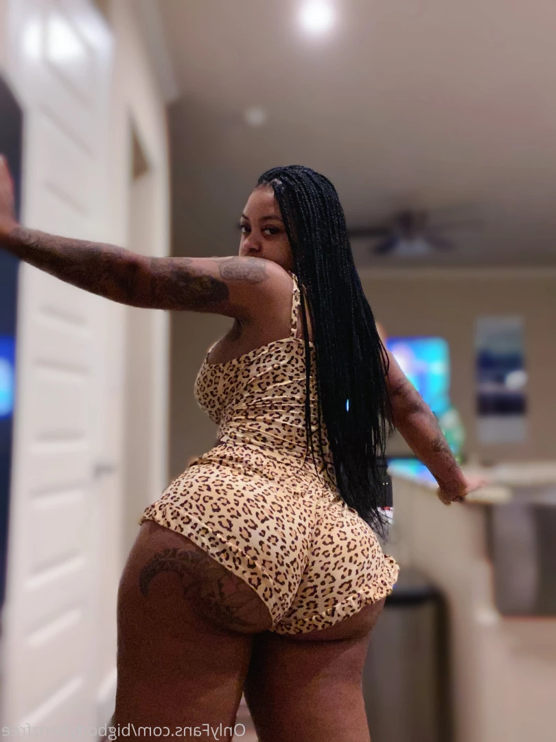 Your princess [ bigbodybenzvip ] Onlyfans leaked photo 9300966 on Hotleaks.tv