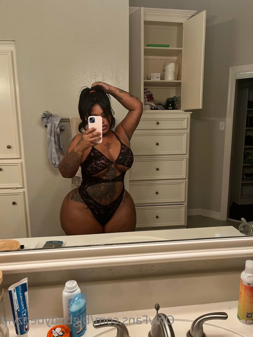 Your princess [ bigbodybenzvip ] Onlyfans leaked photo 9302587 on Hotleaks.tv